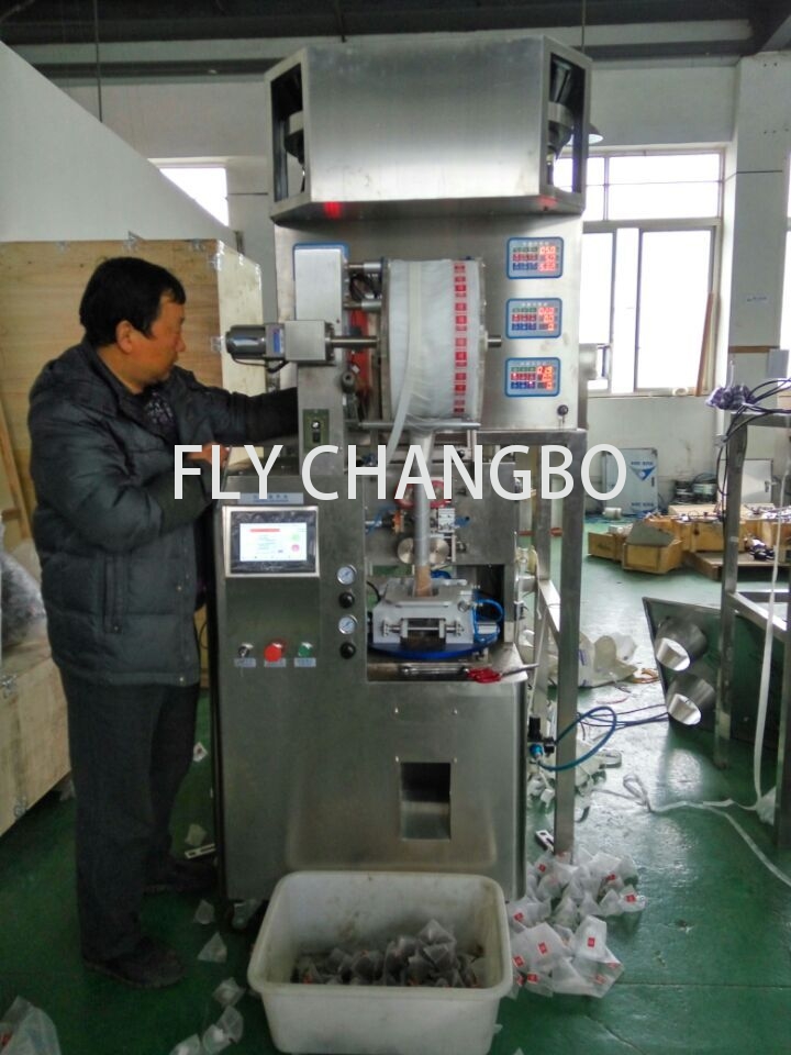 Automatic Triangle Tea Bag Packing Machine With Thread And Tag
